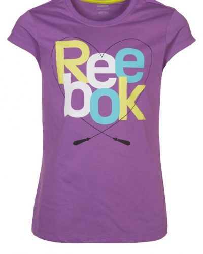Reebok HEART Tshirt med tryck Lila från Reebok, Kortärmade träningströjor