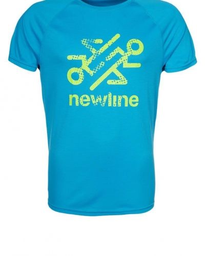 Newline Newline IMOTION Funktionströja Blått. Traningstrojor håller hög kvalitet.