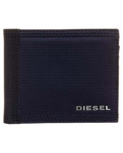 Output plånbok från Diesel, Plånböcker