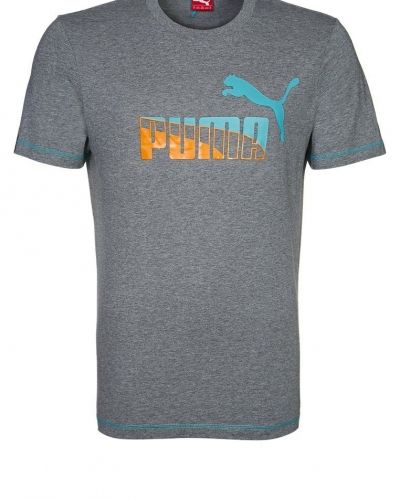 Tshirt med tryck från Puma, Kortärmade träningströjor