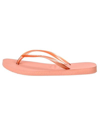 Till tjej från Havaianas, en rosa sandal.