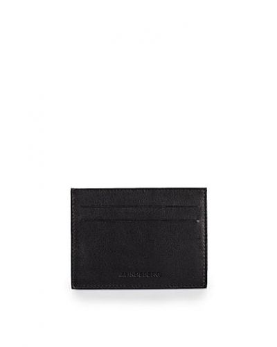 J Lindeberg Card Holder Plain leather. Väskorna håller hög kvalitet.