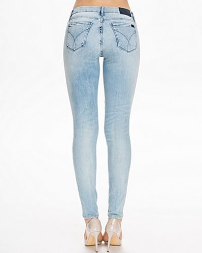 Calvin Klein Jeans slim fit jeans till dam.