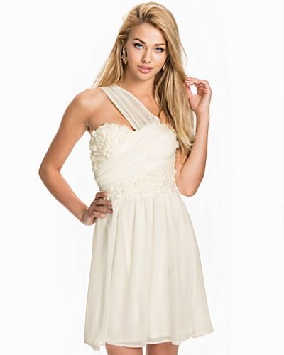 Till dam från Elise Ryan, en vit klänning.