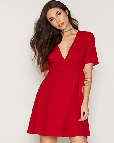 Röd klänning från New Look