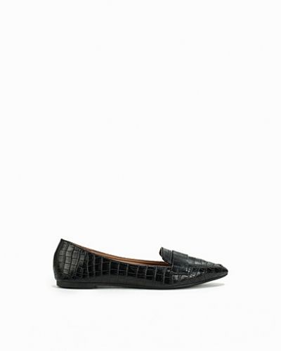 Nly Shoes Pointy Toe Loafer