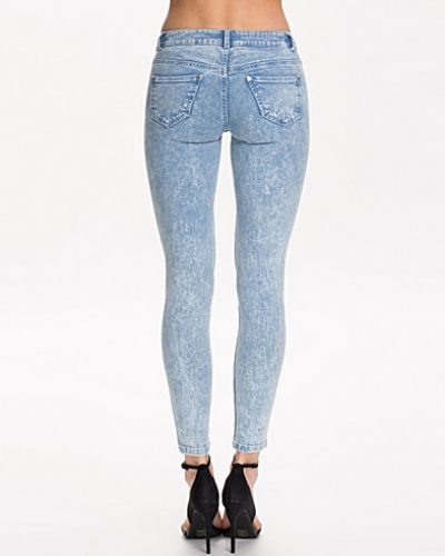 Slim fit jeans från Miss Selfridge till dam.