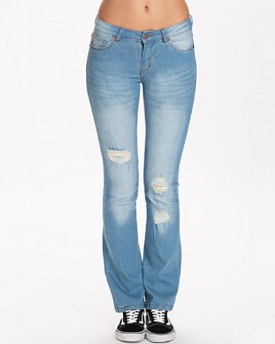 Till dam från Rut&Circle, en blå bootcut jeans.