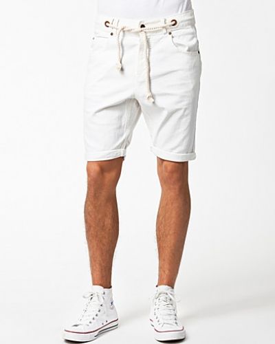Vit shorts från Somewear