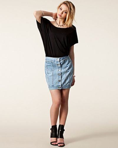 Tracey Denim Skirt Cheap Monday bootcut jeans till tjejer.